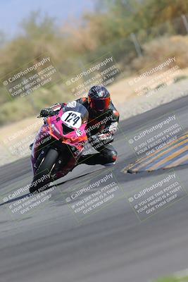 media/Nov-05-2022-SoCal Trackdays (Sat) [[f8d9b725ab]]/Turn 2 (1120am)/